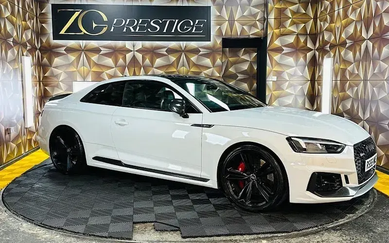 Usado Audi RS5 Comfort 450 HP (330 kW) 2018 Coupé