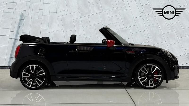 Used Mini John Cooper Works 228 HP (167 kW) 2022 Black Hatchback
