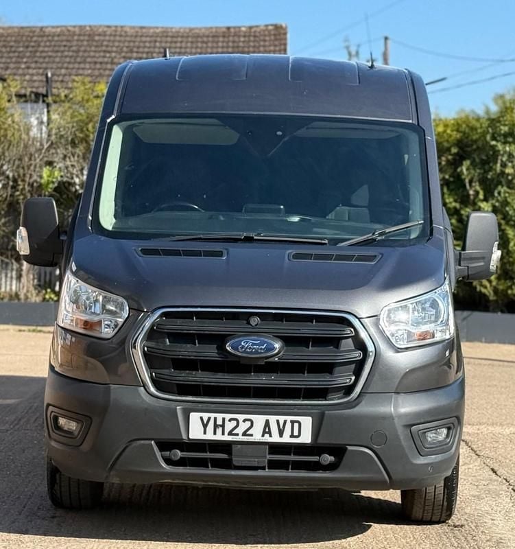 Begagnad Ford Transit Trend 2022 Grå