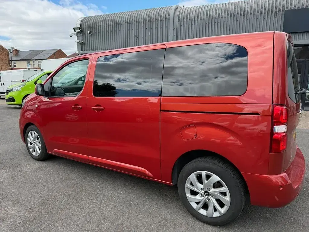 Used Citroën Dispatch 2019 Orange MPV