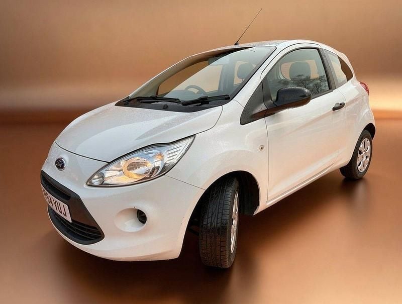 Used Ford Ka Studio 69 HP (50 kW) 2014 White Hatchback