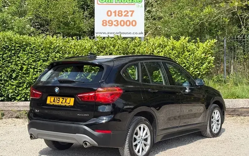 Begagnad BMW X1 Performance 192 HK (141 kW) 2019 Svart SUV