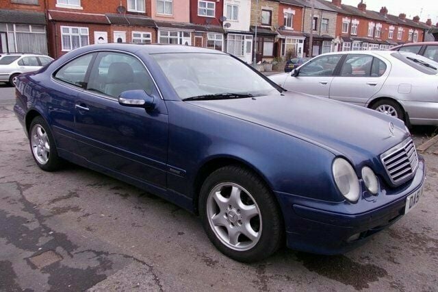Used Mercedes CLK230 Avantgarde 197 HP (144 kW) 2002 Coupe