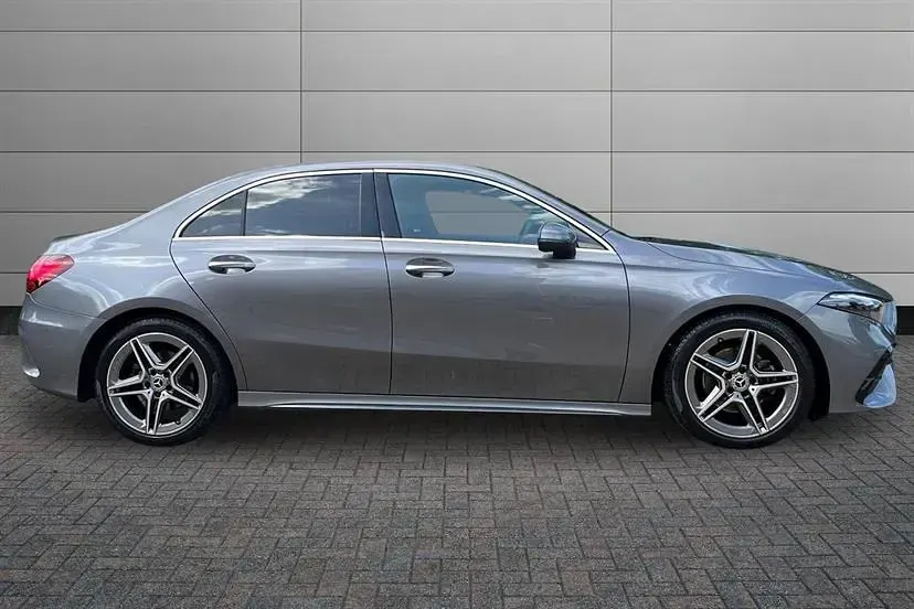 Used Mercedes A200 Executive 163 HP (119 kW) 2024 Mountain grey Sedan