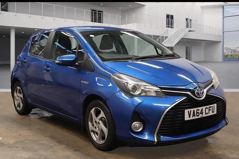 Used 2015 Toyota Yaris Hybrid | £8,995 (Fair price) - Image 1/1