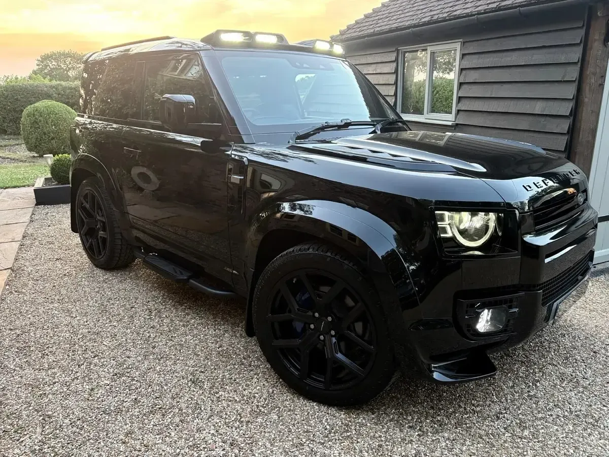 Used Land Rover Defender HSE Dynamic 2024 Black SUV