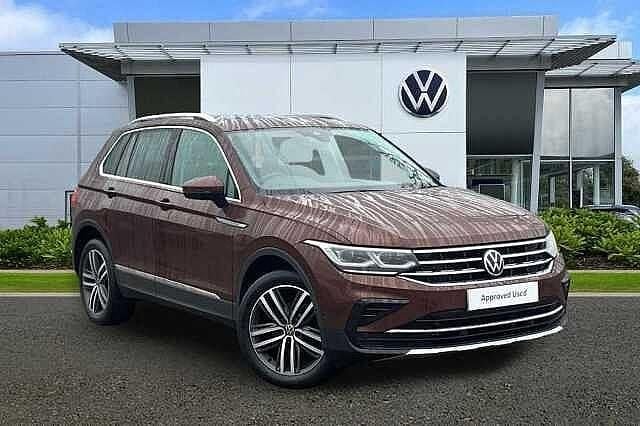 Bronze Used 2021 VW Tiguan Elegance SUV | £24,956 (Fair price) - Image 1/4