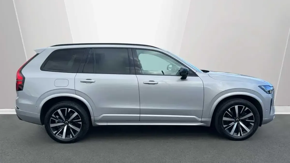 Used Volvo XC90 Plus 455 HP (334 kW) 2025 Silver SUV
