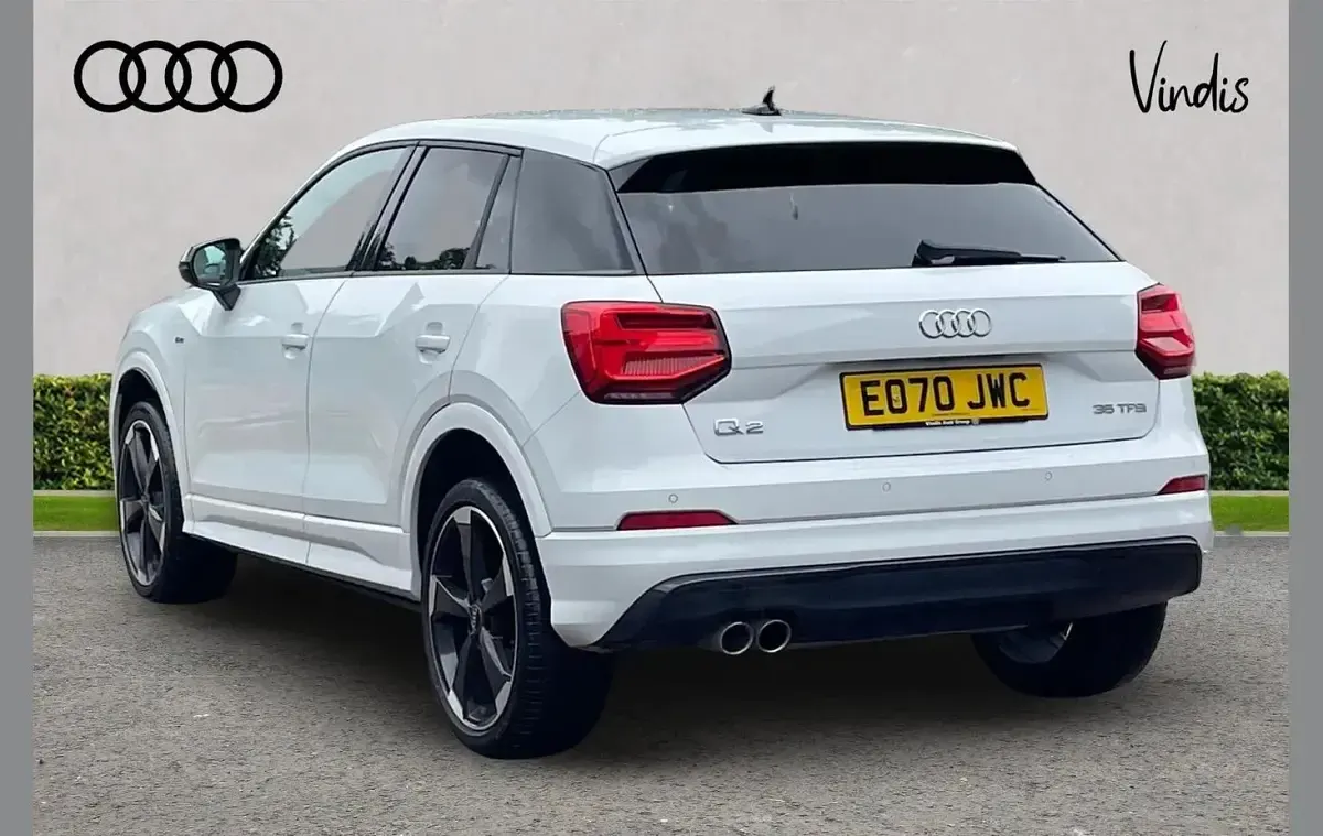 Used Audi Q2 Black Edition 147 HP (108 kW) 2020 White SUV