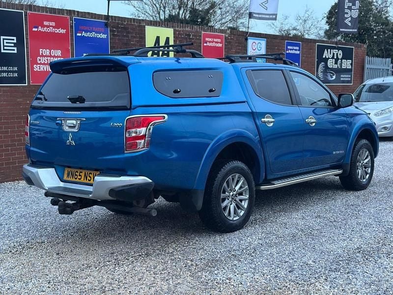Used Mitsubishi L200 178 HP (130 kW) 2015 Blue Pickup