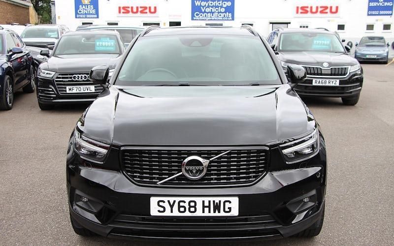 Black Used 2018 Volvo XC40 SUV | £27,495 (A bit pricey) - Image 1/4