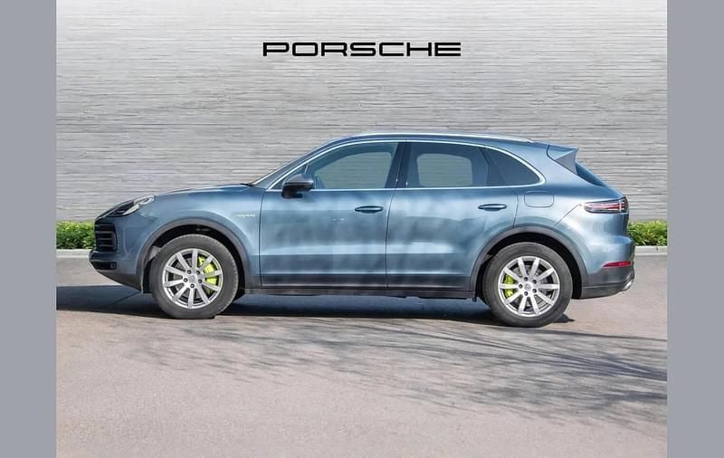 Used Porsche Cayenne 462 HP (339 kW) 2019 Blue SUV