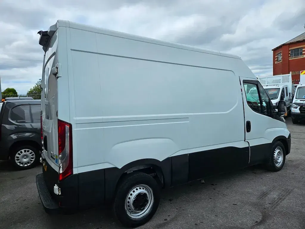 Used Iveco Daily 2020 White Van