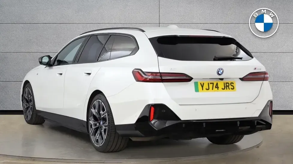 Used BMW i5 Comfort Edition 436 kW (593 HP) 2025 White Estate