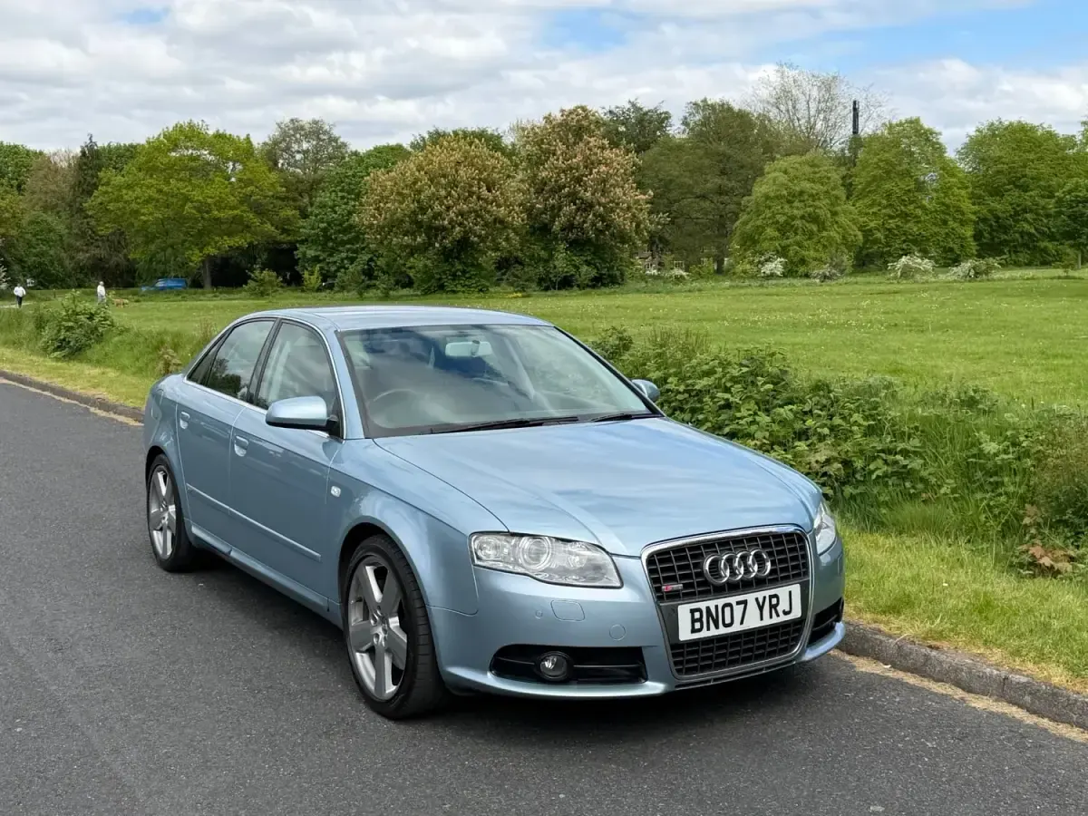 Usado Audi A4 S-Line 2007 Azul Berlina
