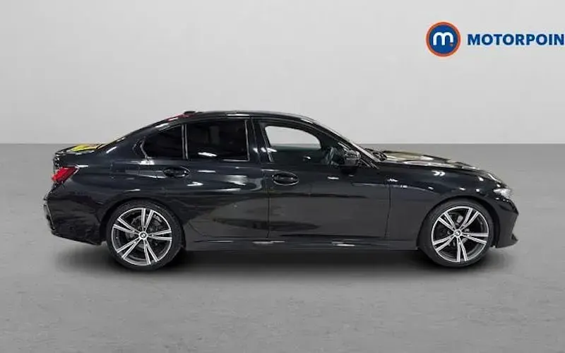 Używany BMW 320 M Sport 184 KM (135 kW) 2025 Czarny Sedan/Limuzyna