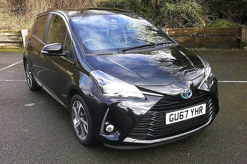 Used Toyota Yaris Hybrid 100 HP (73 kW) 2017