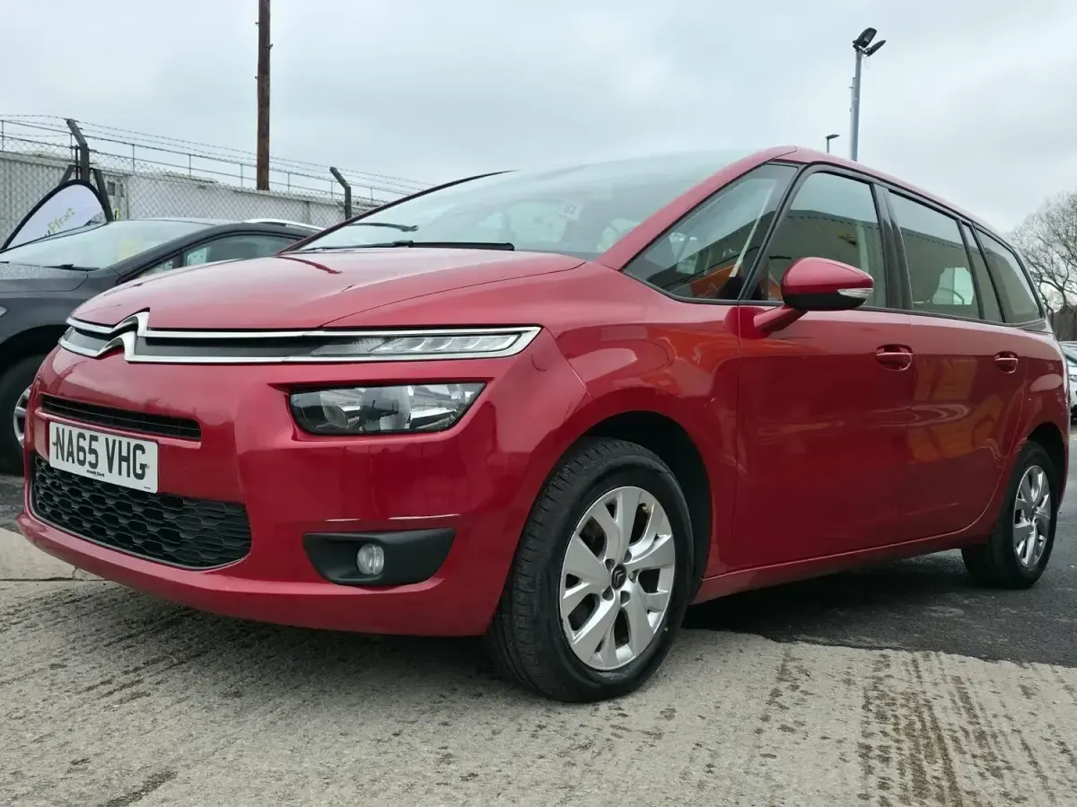Used Citroën Grand C4 Picasso VTR Sport 120 HP (88 kW) 2016 Red MPV