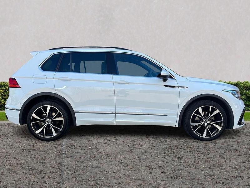 Used VW Tiguan R-line 150 HP (110 kW) 2022 White SUV