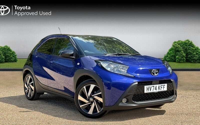 Juniper blue Used 2024 Toyota Aygo Hatchback | £14,440 (Fair price) - Image 1/4