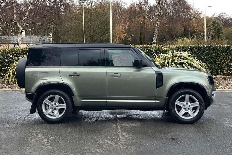 Used Land Rover Defender SE 246 HP (180 kW) 2021 Green SUV