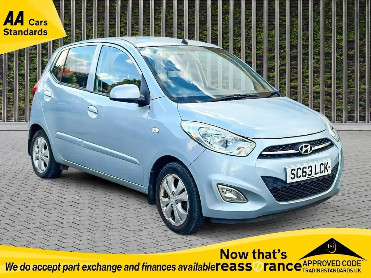 Used Hyundai i10 Active 85 HP (62 kW) 2014 Silver Hatchback