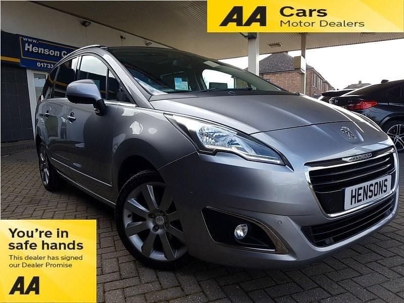 Grey Used 2016 Peugeot 5008 Allure MPV | £8,495 (Fair price) - Image 1/4