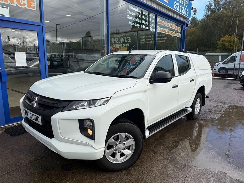 White Used 2020 Mitsubishi L200 Pickup | £12,995 (Super price) - Image 1/3