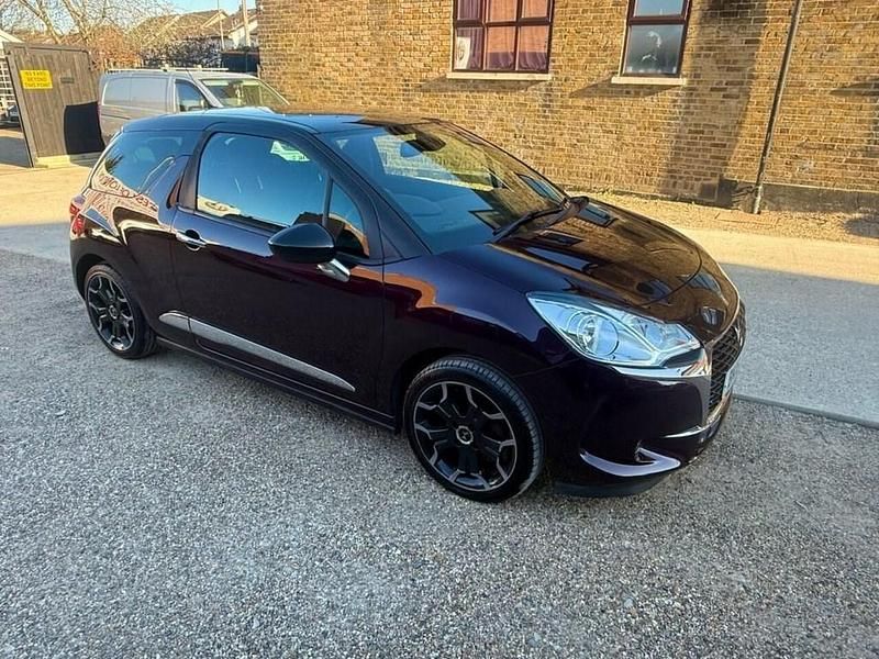 Used DS Automobiles DS3 Elegance 110 HP (80 kW) 2016 Mauve/purple Hatchback