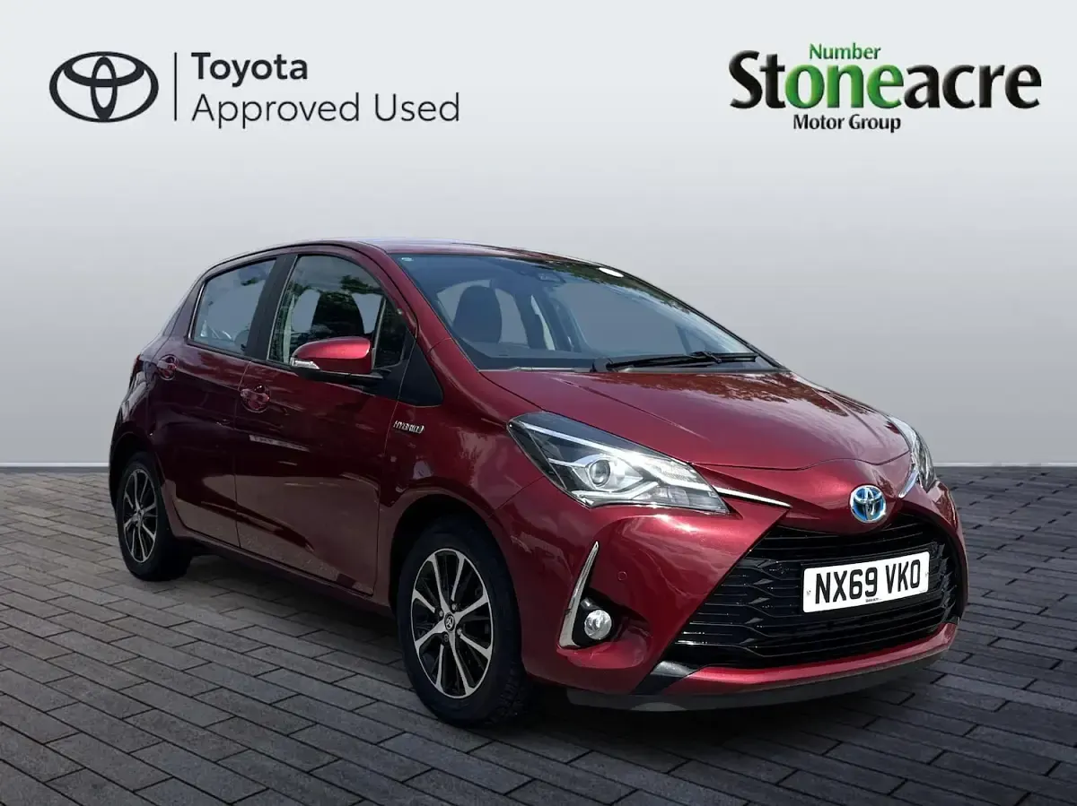 Used Toyota Yaris Hybrid 101 HP (74 kW) 2019 Hatchback