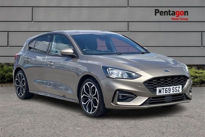 Silver Used 2019 Ford Focus ST-Line X Hatchback | £12,995 (Fair price) - Image 1/4