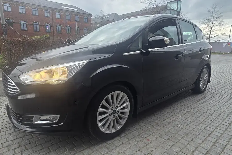 Used Ford C-MAX Titanium 2016 Black MPV