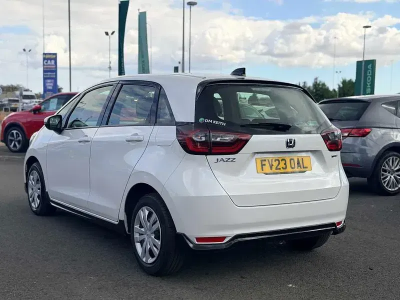Used Honda Jazz Hybrid 2023 Platinum white Hatchback