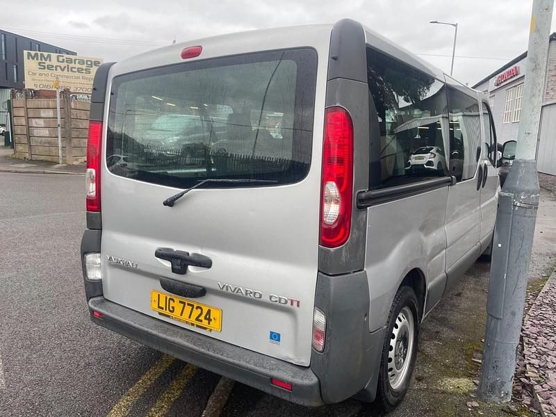 Used Vauxhall Vivaro 115 HP (84 kW) 2013 Silver MPV