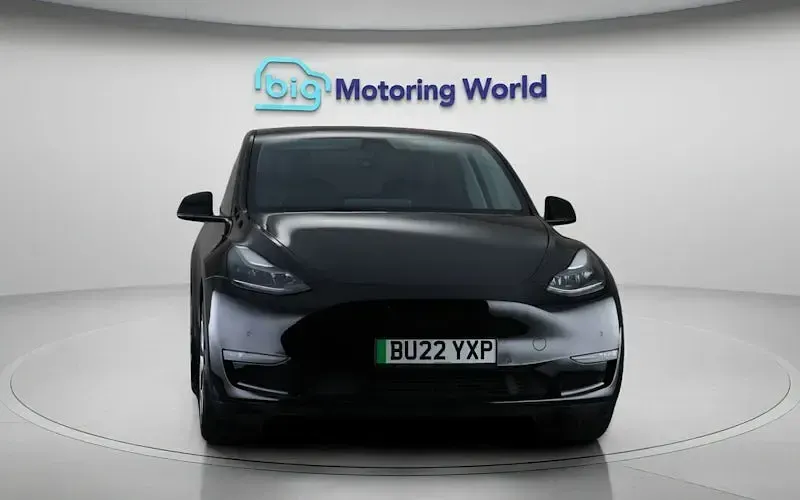 Used Tesla Model Y Long Range AWD 286 kW (389 HP) 2025 SUV