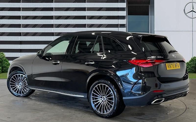 Used Mercedes GLC300 AMG Line Premium Plus 269 HP (197 kW) 2025 Estate