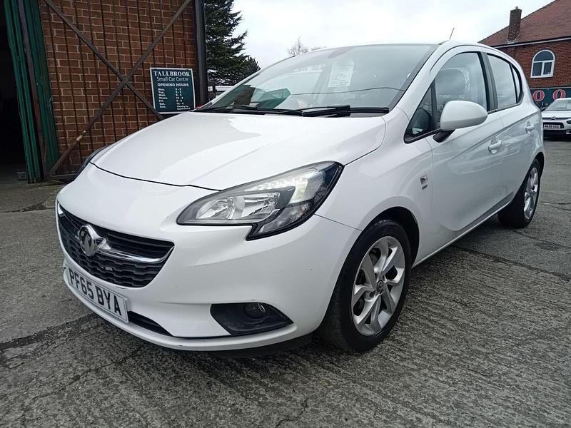 Used Vauxhall Corsa 2015 White Hatchback