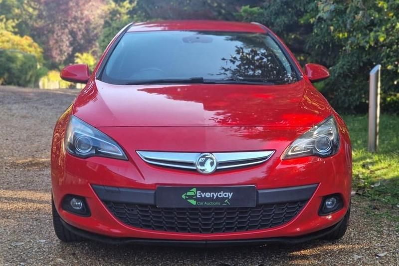 Used 2012 Vauxhall Astra GTC SRi Coupe | £1,499 (Good price) - Image 1/1