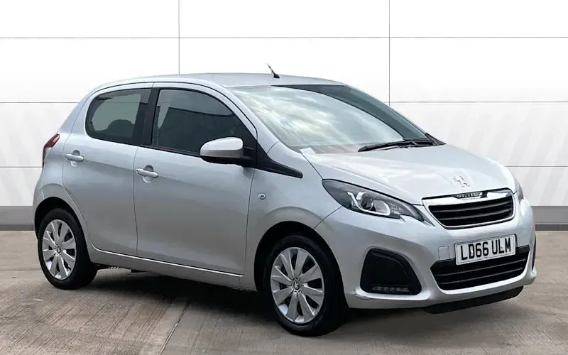 Used Peugeot 108 Active 68 HP (50 kW) 2018 Hatchback