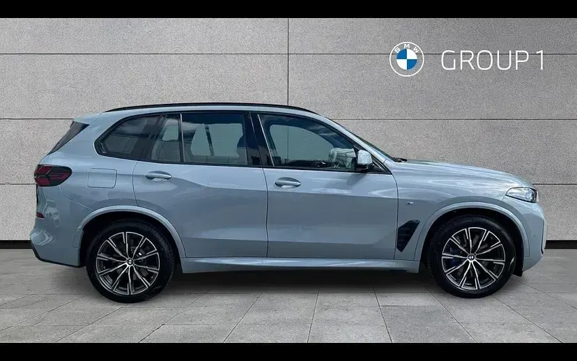 New BMW X5 M Sport 490 HP (360 kW) 2026 Brooklyn grey SUV