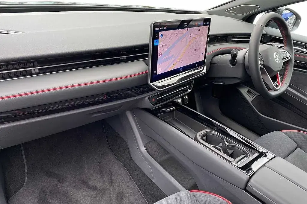 New VW ID.7 GTX 250 kW (340 HP) 2026 Grenadilla black Estate