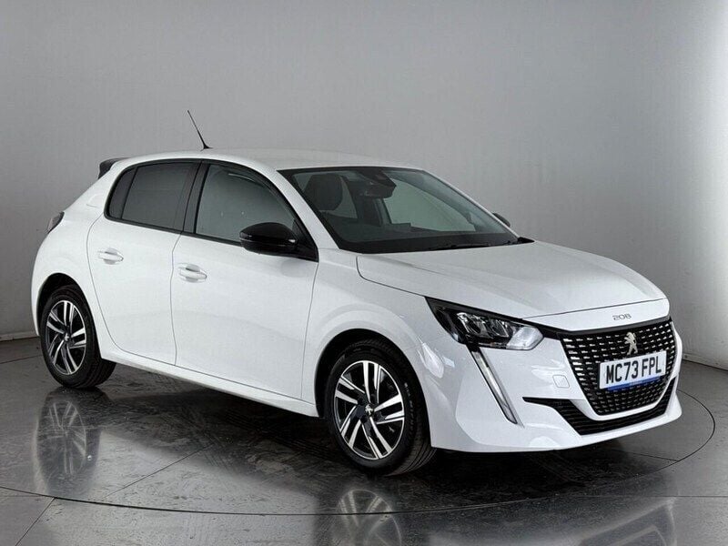 White Used 2023 Peugeot 208 Allure+ Hatchback | £14,950 (Fair price) - Image 1/3
