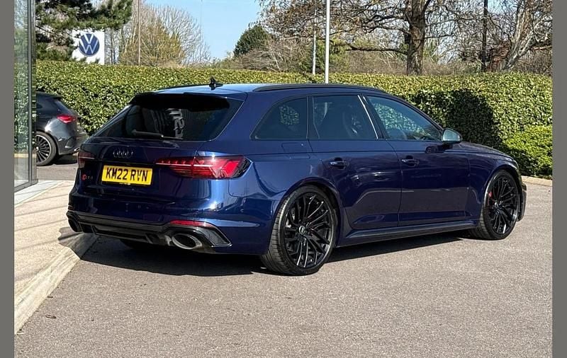 Used Audi RS4 Design 444 HP (326 kW) 2022 Blue Estate