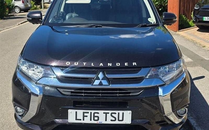 Black Used 2016 Mitsubishi Outlander P-HEV Estate | £9,988 (Fair price) - Image 1/4