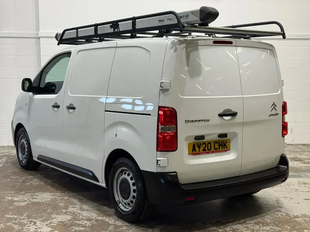 Used Citroën Dispatch 99 HP (72 kW) 2020 White MPV
