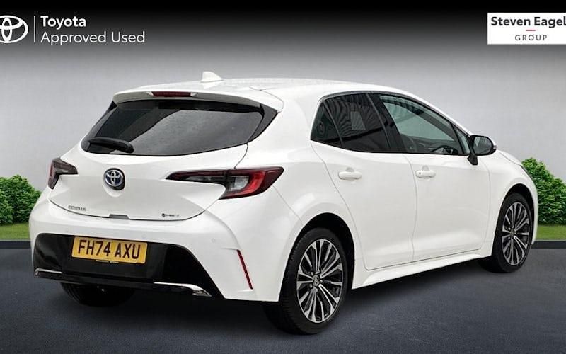 Second-hand Toyota Corolla Design 140 CP (102 kW) 2026 Hatchback