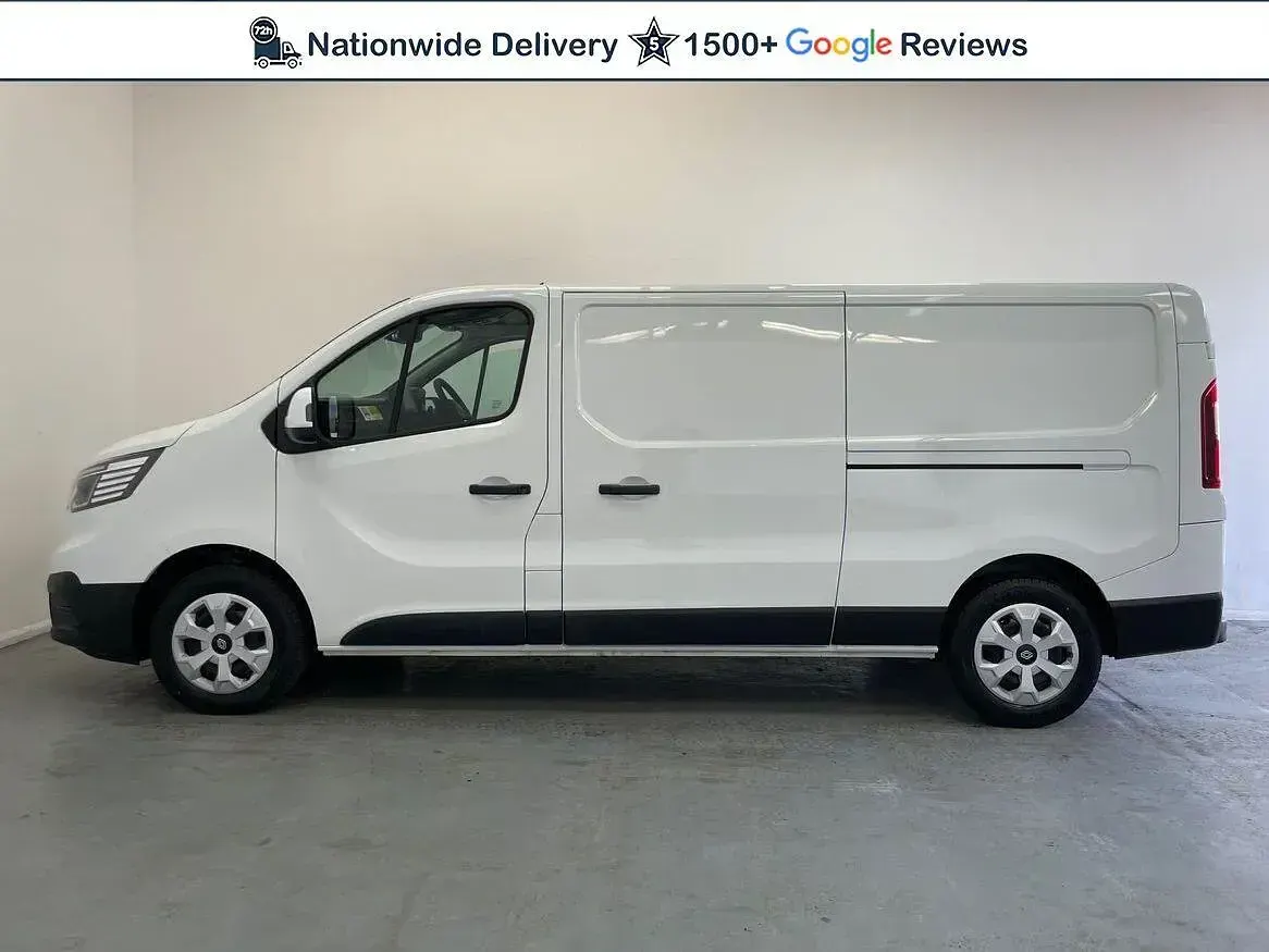 Used Renault Trafic 2025 White MPV