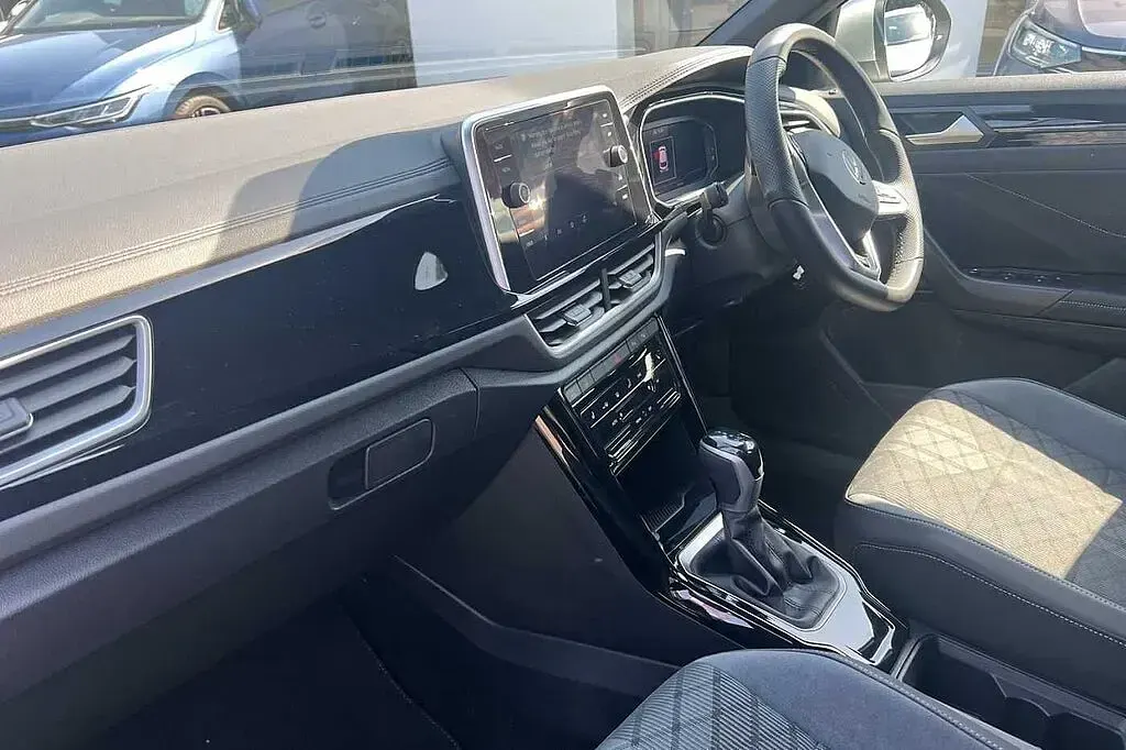 Used VW T-Roc 150 HP (110 kW) 2025 SUV