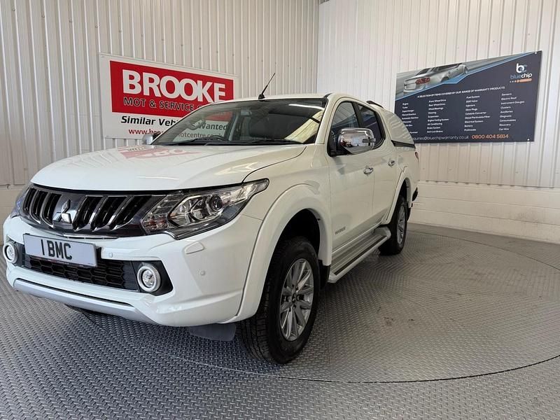 Used Mitsubishi L200 Warrior 2018 White Pickup