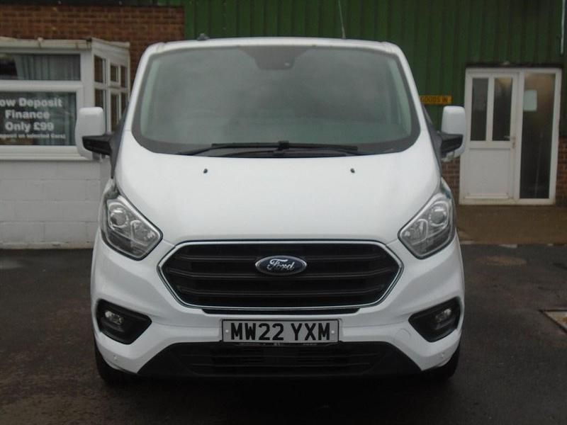 Used Ford Transit Custom Limited 130 HP (95 kW) 2022 White Van